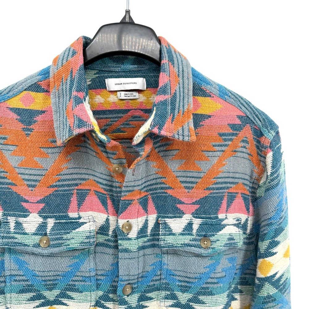 Urban Outfitters Mens Small Pre-Owned Southwestern Aztec 100% Cotton Shirt